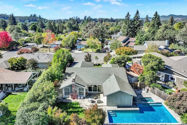 $1,345,000 | 15 Lemon Court, Napa, CA 94558