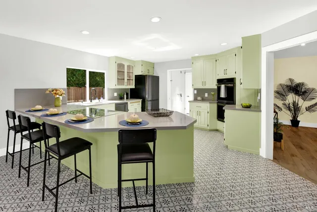 $1,345,000 | 15 Lemon Court, Napa, CA 94558