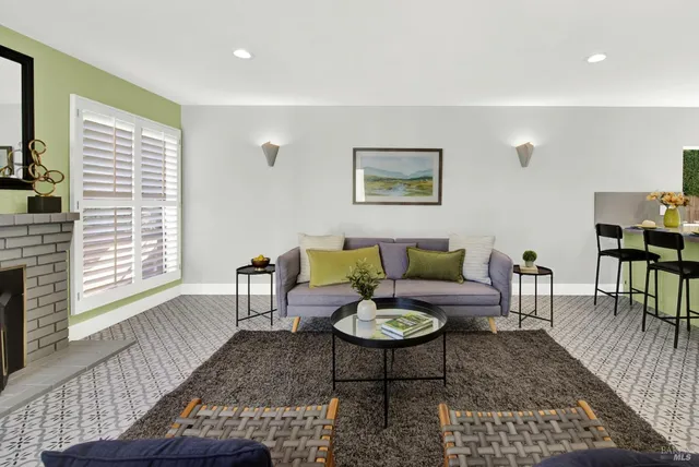 $1,345,000 | 15 Lemon Court, Napa, CA 94558