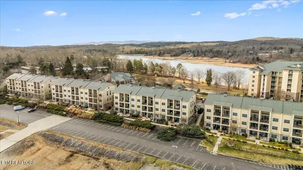 $574,900 | 318 Waterside Circle, Unit 3, Andersonville, TN 37705