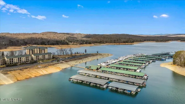 $574,900 | 318 Waterside Circle, Unit 3, Andersonville, TN 37705