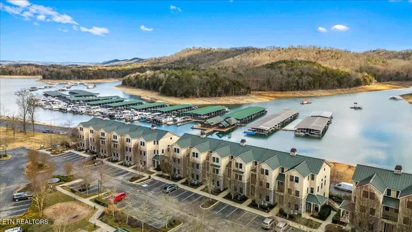 $574,900 | 318 Waterside Circle, Unit 3, Andersonville, TN 37705