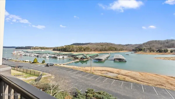 $574,900 | 318 Waterside Circle, Unit 3, Andersonville, TN 37705