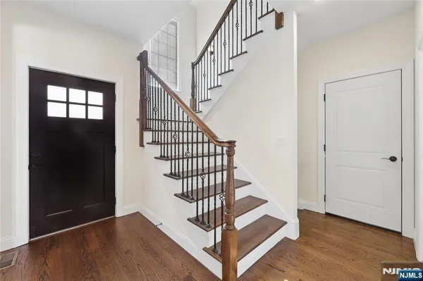 $7,750 | 105-107 Franklin Street, Tenafly, NJ 07670