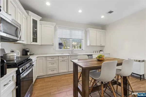 $7,750 | 105-107 Franklin Street, Tenafly, NJ 07670