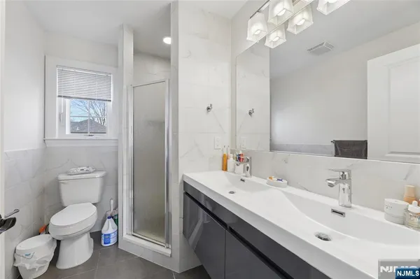 $7,750 | 105-107 Franklin Street, Tenafly, NJ 07670