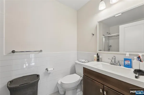 $7,750 | 105-107 Franklin Street, Tenafly, NJ 07670