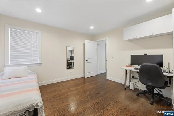 $7,750 | 105-107 Franklin Street, Tenafly, NJ 07670