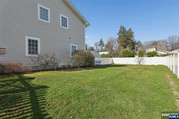 $7,750 | 105-107 Franklin Street, Tenafly, NJ 07670