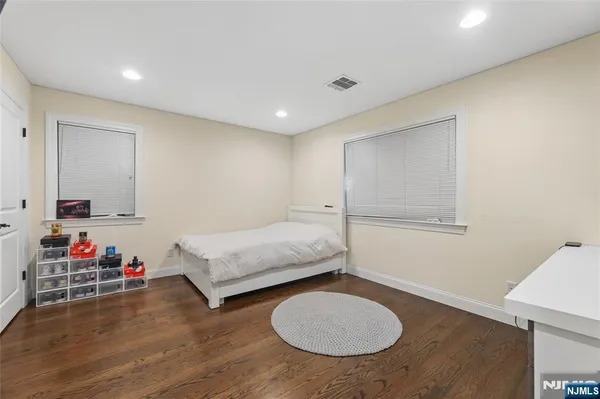 $7,750 | 105-107 Franklin Street, Tenafly, NJ 07670