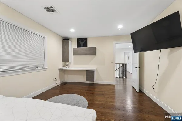 $7,750 | 105-107 Franklin Street, Tenafly, NJ 07670