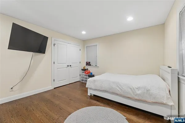 $7,750 | 105-107 Franklin Street, Tenafly, NJ 07670