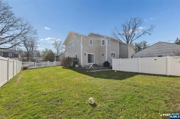 $7,750 | 105-107 Franklin Street, Tenafly, NJ 07670