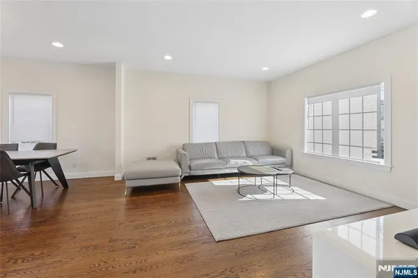 $7,750 | 105-107 Franklin Street, Tenafly, NJ 07670