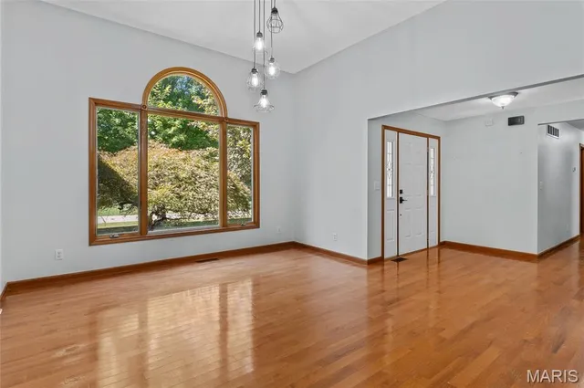 $500,000 | 28 Woodford Way, Collinsville, IL 62234