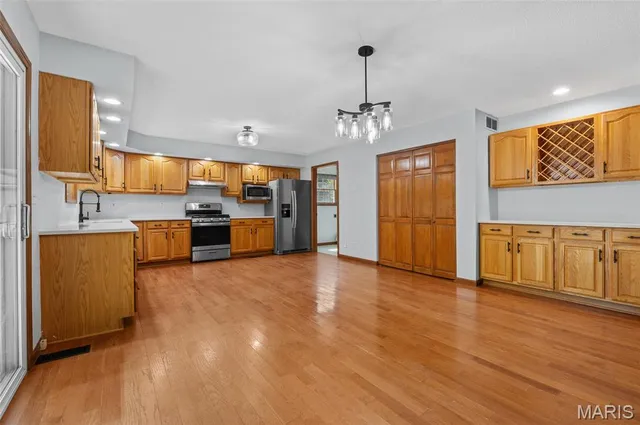 $500,000 | 28 Woodford Way, Collinsville, IL 62234