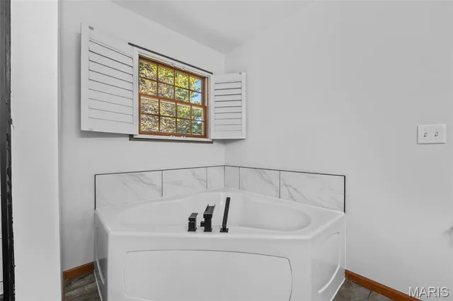 $500,000 | 28 Woodford Way, Collinsville, IL 62234