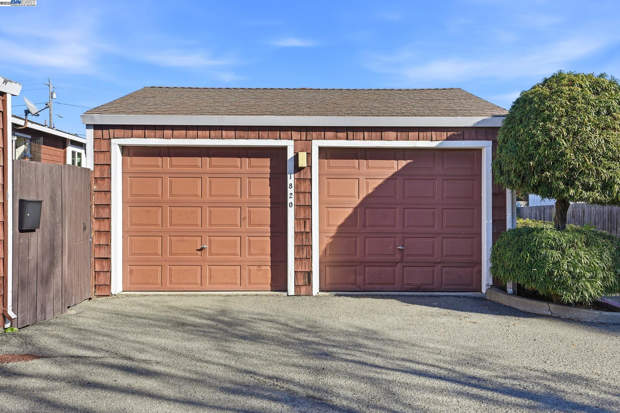 1820 Dalessi Lane Pinole, CA 94564 - Photo 2 of 46