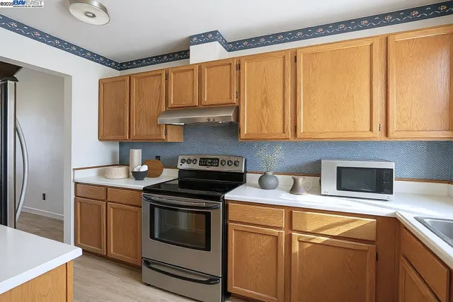 $439,900 | 1820 Dalessi Lane, Pinole, CA 94564