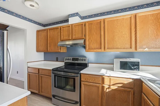 $439,900 | 1820 Dalessi Lane, Pinole, CA 94564