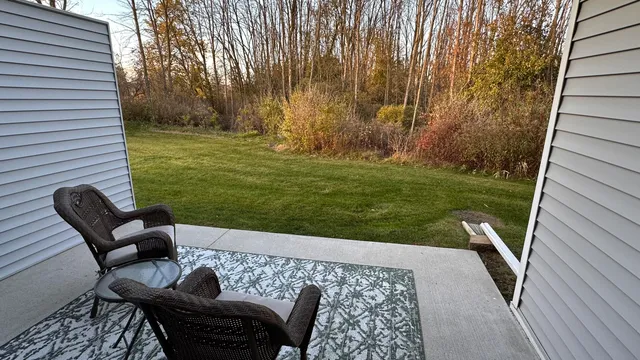 $268,000 | 1278 Meadowbrook Drive, Unit 2, Cleveland, WI 53015