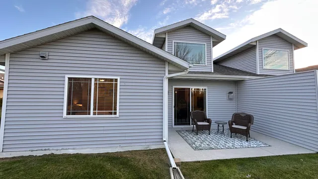 $268,000 | 1278 Meadowbrook Drive, Unit 2, Cleveland, WI 53015