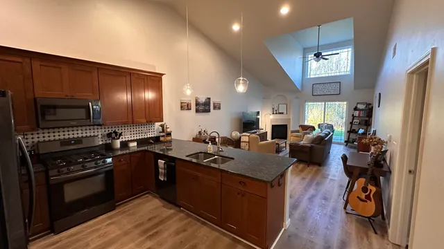 $268,000 | 1278 Meadowbrook Drive, Unit 2, Cleveland, WI 53015