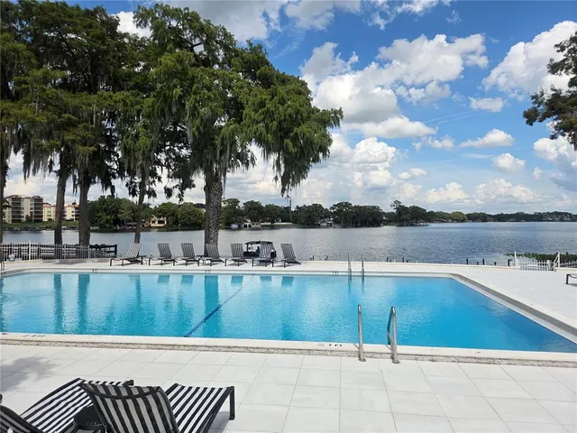 $209,900 | 1140 South Orlando Avenue, Unit E1, Maitland, FL 32751