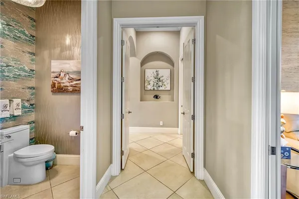 a bathroom with a toilet