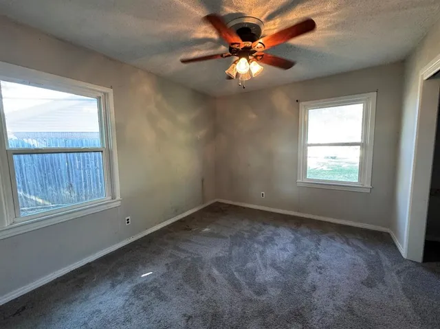 $175,000 | 200 Southwest Moody Street, Burleson, TX 76028