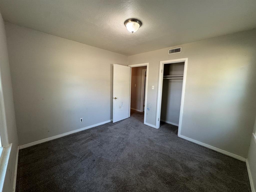 200 Southwest Moody Street Burleson, TX 76028 - Photo 29 of 38