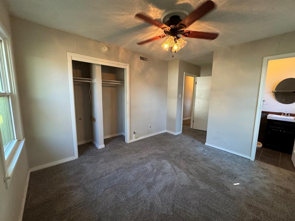 200 Southwest Moody Street Burleson, TX 76028 - Photo 31 of 38