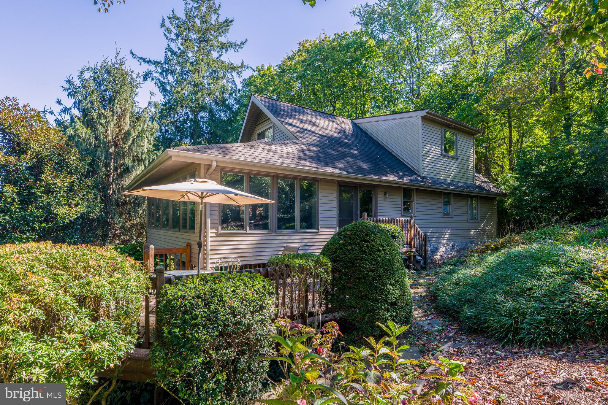 2340 Raleigh Drive Lancaster, PA 17601 - Photo 5 of 55