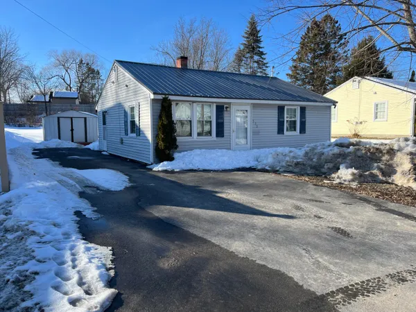 $224,800 | 172 Falvey Street, Bangor, ME 04401