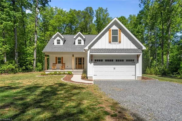 $515,000 | 168 Hunters Glen Drive, Summerfield, NC 27358