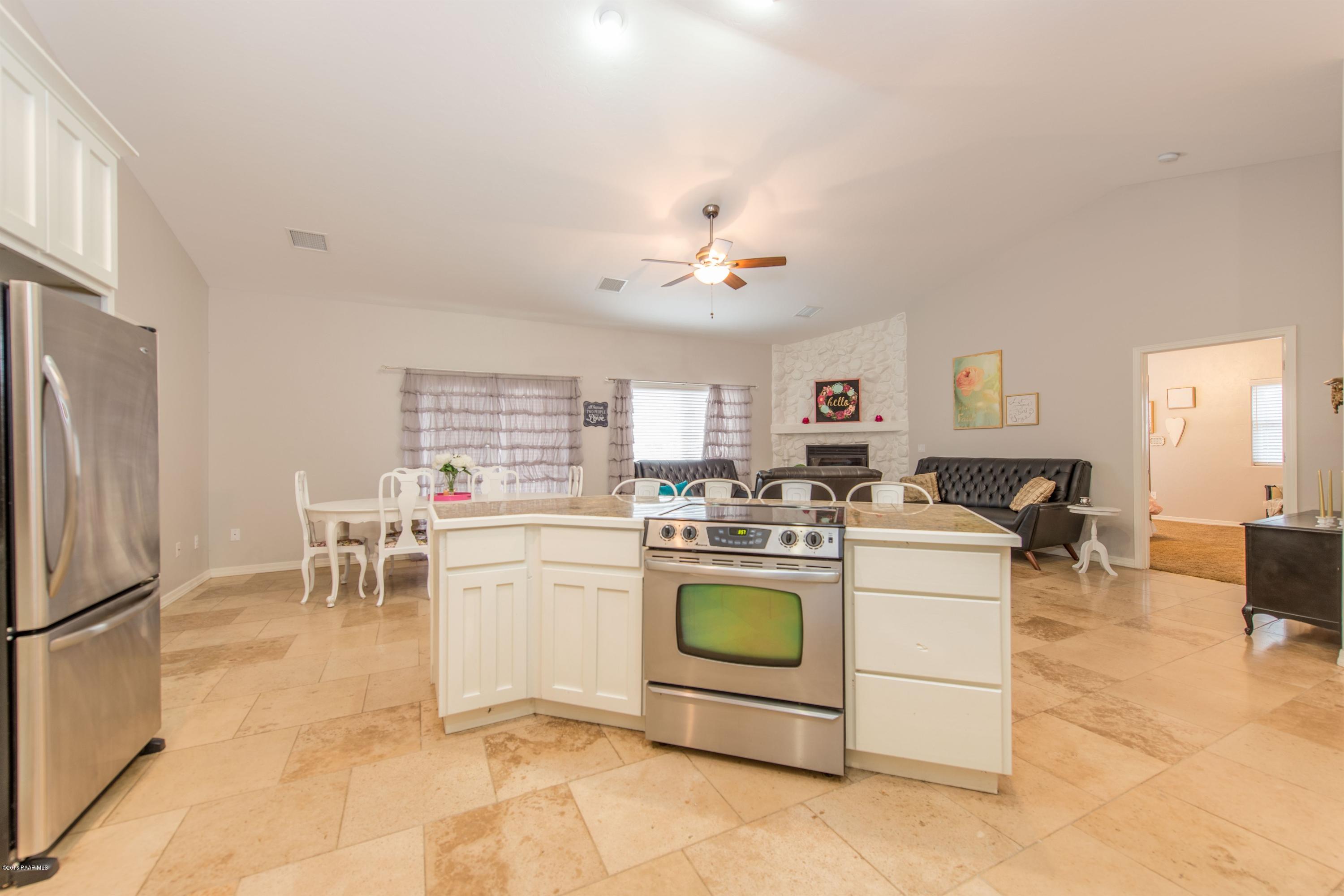 12385 East Alpine Rdg Road Dewey-Humboldt, AZ 86329 - Photo 6 of 33 006_Kitchen