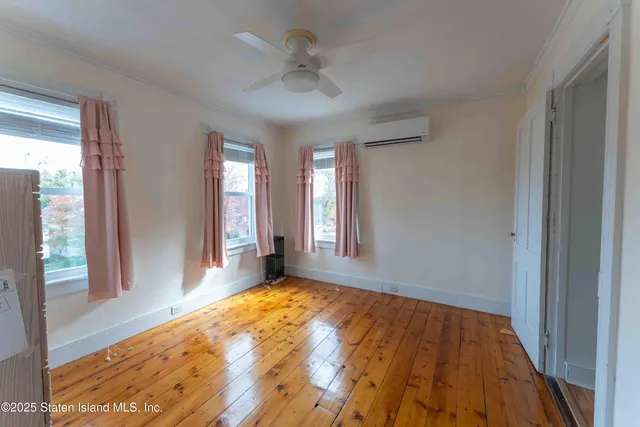 $749,000 | 236 Lee Avenue | Tottenville