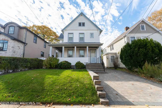$749,000 | 236 Lee Avenue | Tottenville