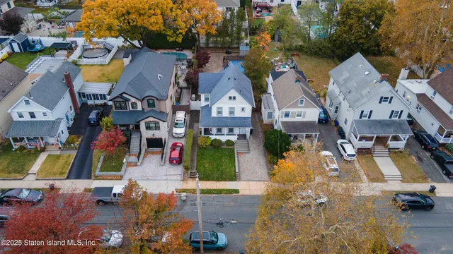 $749,000 | 236 Lee Avenue | Tottenville