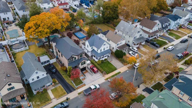 $749,000 | 236 Lee Avenue | Tottenville