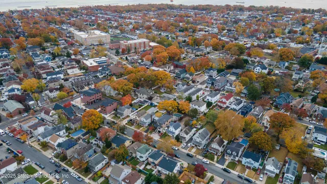 $749,000 | 236 Lee Avenue | Tottenville