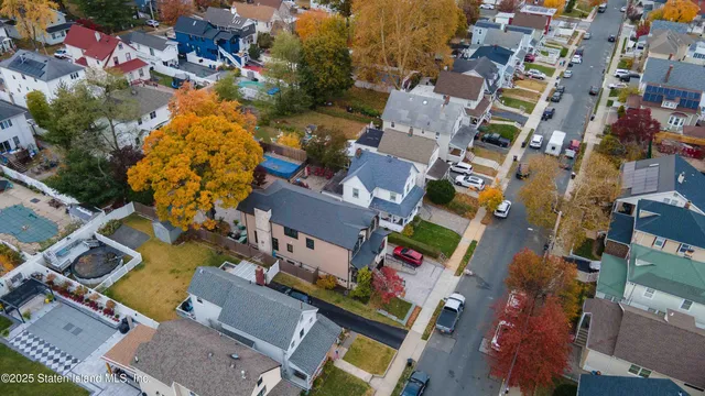 $749,000 | 236 Lee Avenue | Tottenville