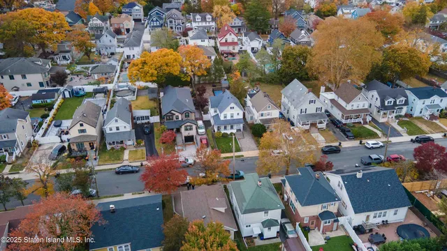 $749,000 | 236 Lee Avenue | Tottenville