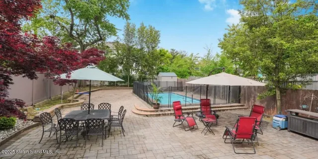 $749,000 | 236 Lee Avenue | Tottenville