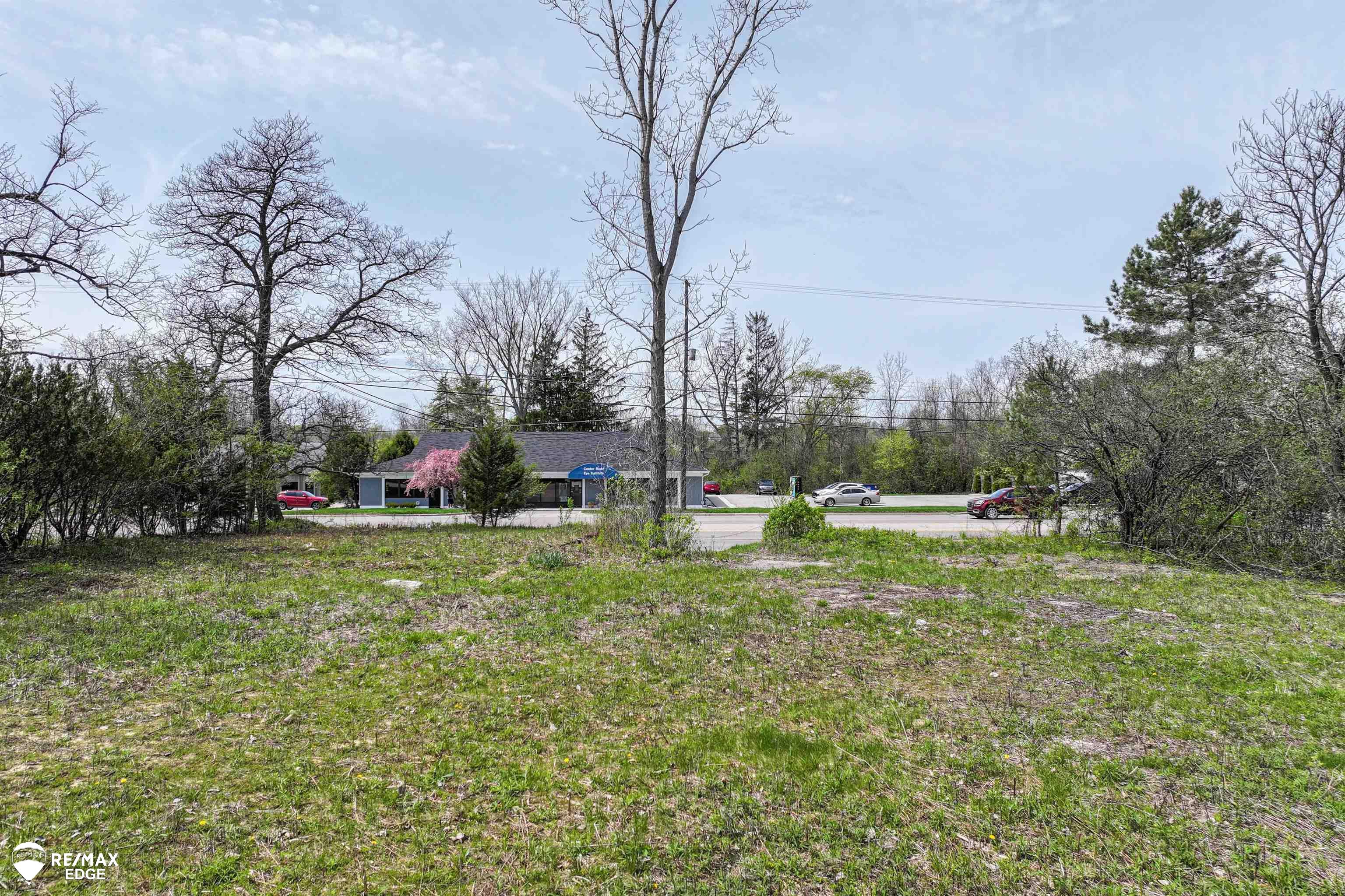 3353 South Center Road Burton, MI 48519 - Photo 3 of 15