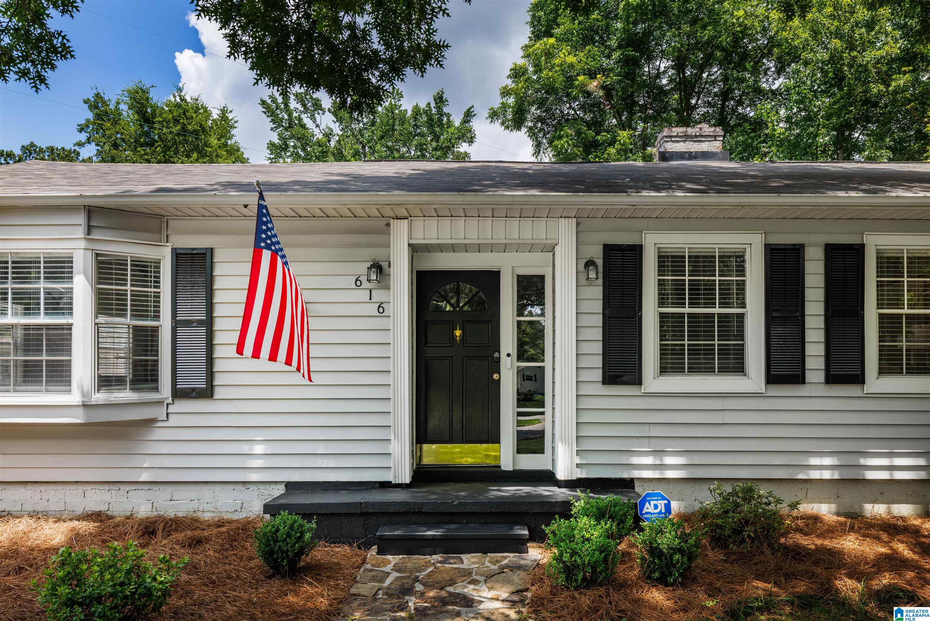 616 Strathmore Road Birmingham, AL 35213 - Photo 5 of 44 Gallery Image 5
