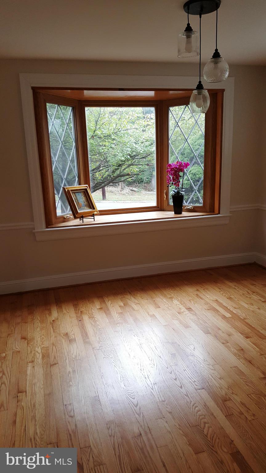 618 Ridge Road Southeast Washington, DC 20019 - Photo 6 of 21 Dining Room