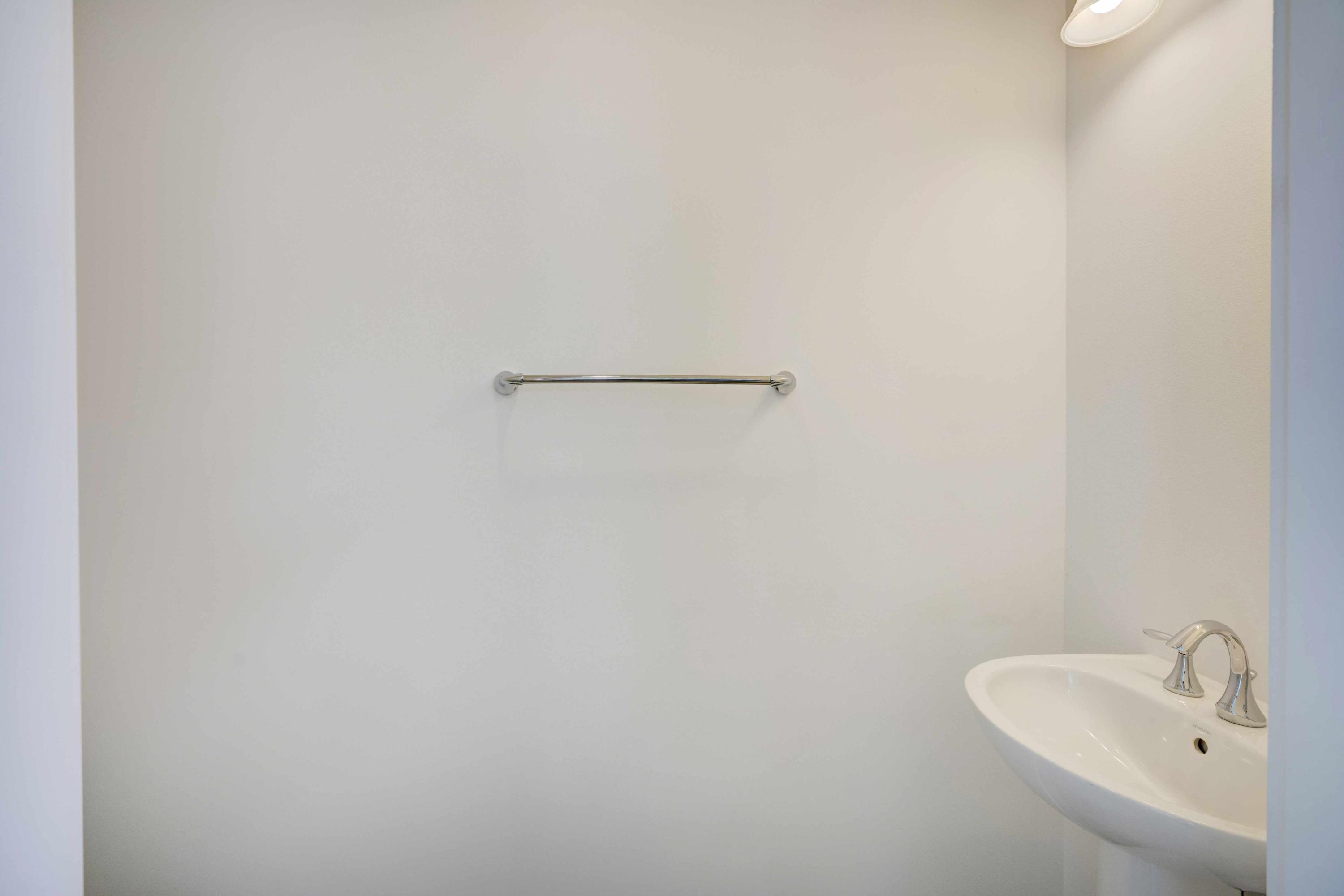 13221 Alton Road Palm Beach Gardens, FL 33418 - Photo 33 of 54 Powder room in Courtyard