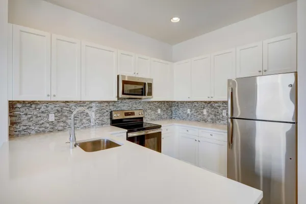 $7,000 | 13221 Alton Road, Palm Beach Gardens, FL 33418