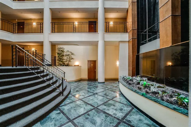 $2,400 | 1 Greene Street, Unit M9, Jersey City, NJ 07302